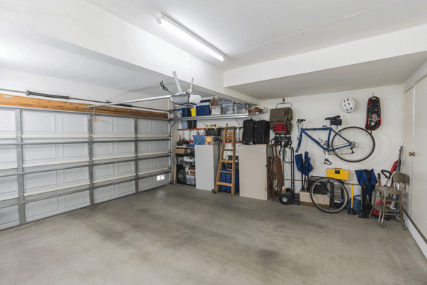 clean-garage-AdobeStock_208180949